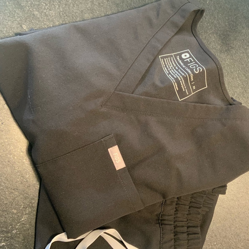 MEDIUM Figs SET Technical Collection Black
